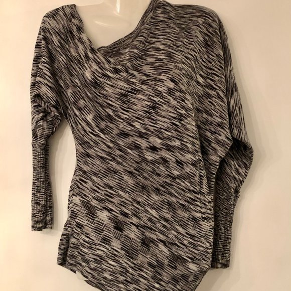 Guess by Marciano Amethyst sweater - Picture 1 of 2
